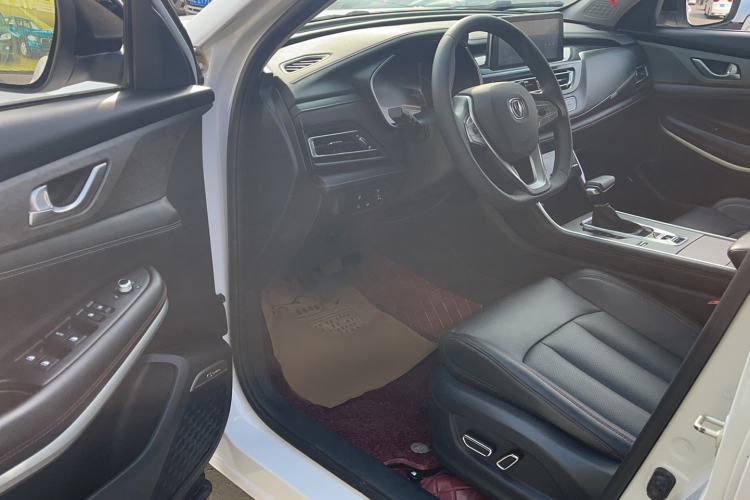 Used CHANGAN CS75 2022 Blue Whale Edition 1.5T DCT Prestige Model Interior 2