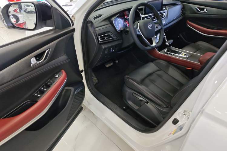 Used CHANGAN CS75 2022 Blue Whale Edition 1.5T DCT Luxury Model Interior 2