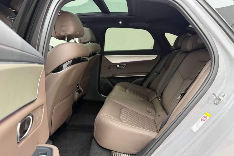 Used CHANGAN CS75 2022 Blue Whale Edition 1.5T DCT Prestige Model Interior 2
