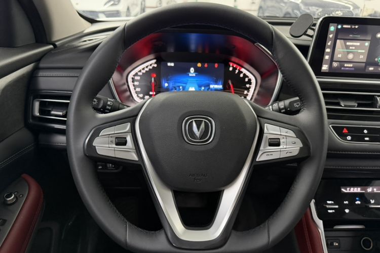 Used CHANGAN CS75 2022 Blue Whale Edition 1.5T DCT Luxury Model Interior 8