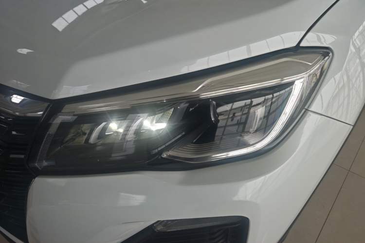 Used CHANGAN CS75 2022 Blue Whale Edition 1.5T DCT Luxury Model Left Front Headlight