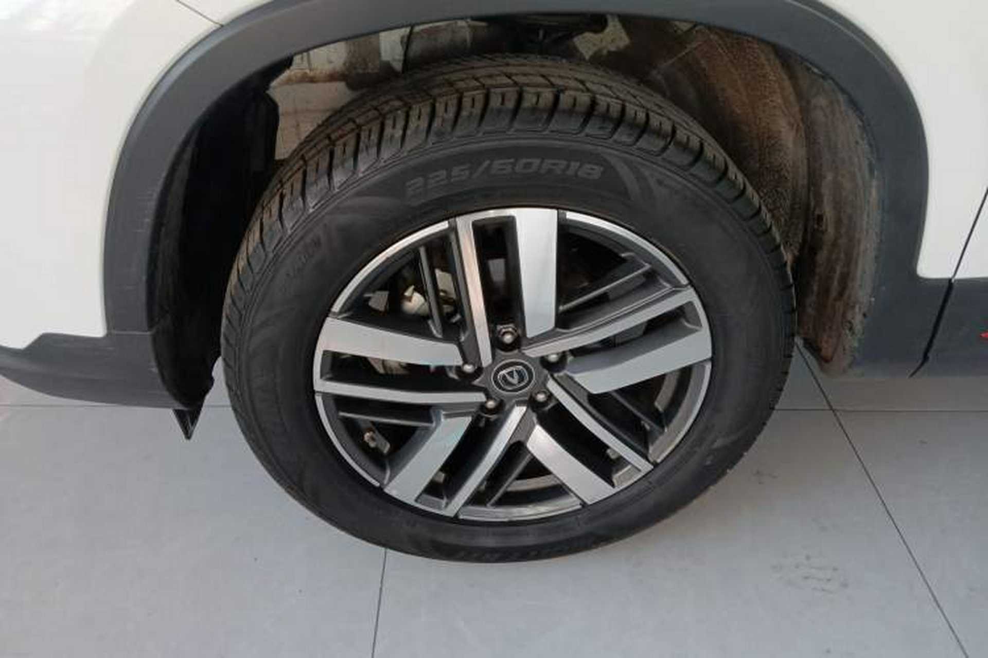 Used CHANGAN CS75 2022 Blue Whale Edition 1.5T DCT Luxury Model Left Front Wheel Hub