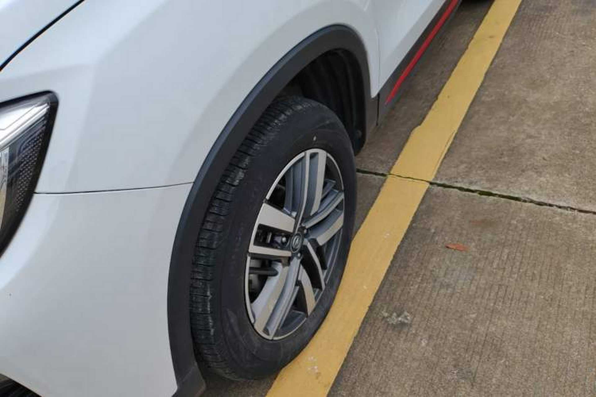 Used CHANGAN CS75 2022 Blue Whale Edition 1.5T DCT Luxury Model Left Front Wheel Hub