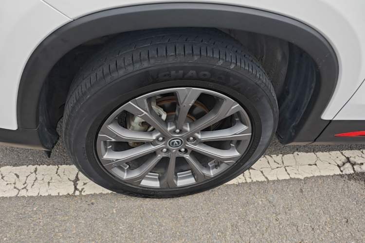 Used CHANGAN CS75 2022 Blue Whale Edition 1.5T DCT Prestige Model Left Front Wheel Hub