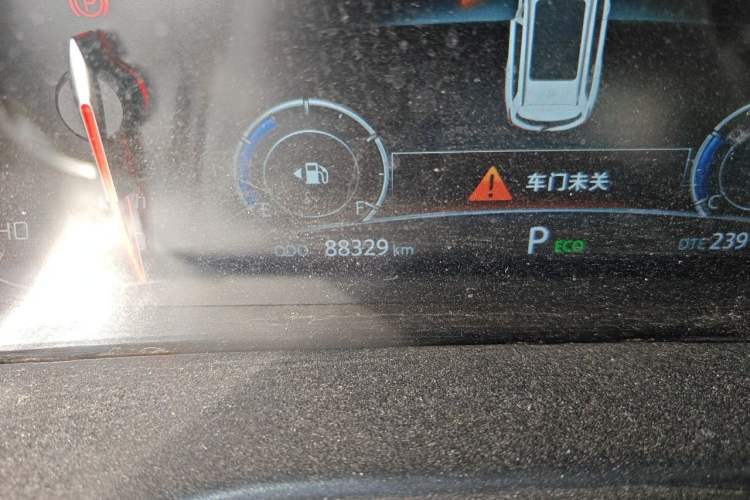 Used CHANGAN CS75 2022 Blue Whale Edition 1.5T DCT Luxury Model Odometer Close Up