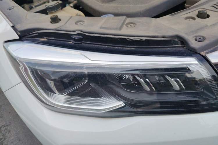 Used CHANGAN CS75 2022 Blue Whale Edition 1.5T DCT Prestige Model Right Front Headlight