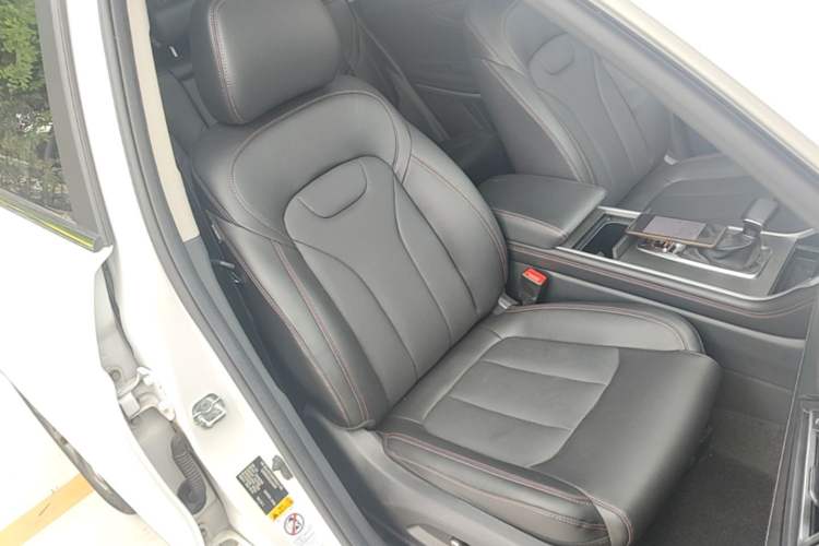 Used CHANGAN CS75 2022 Blue Whale Edition 1.5T DCT Prestige Model Right Front Seat