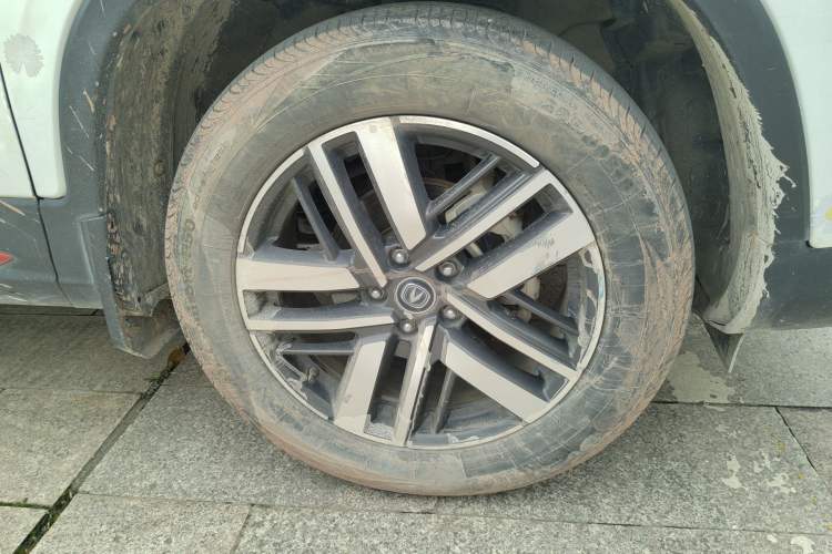 Used CHANGAN CS75 2022 Blue Whale Edition 1.5T DCT Luxury Model Right Front Wheel Hub