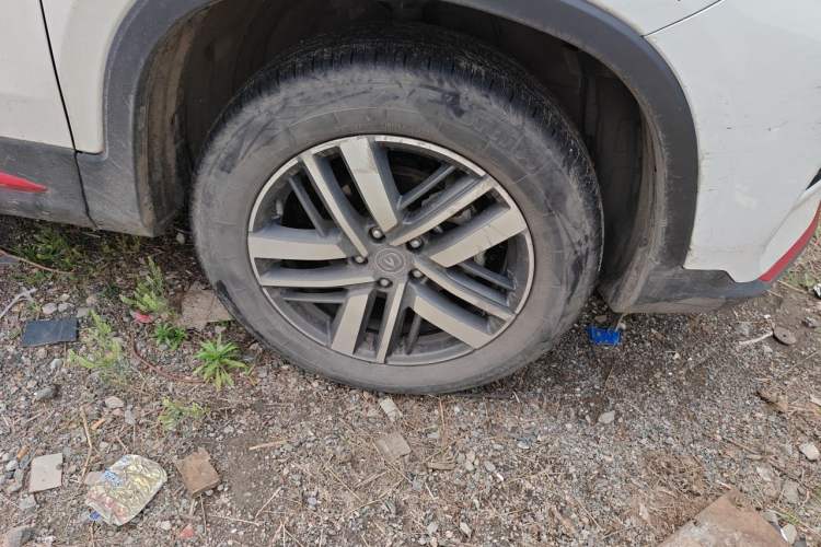 Used CHANGAN CS75 2022 Blue Whale Edition 1.5T DCT Luxury Model Right Front Wheel Hub