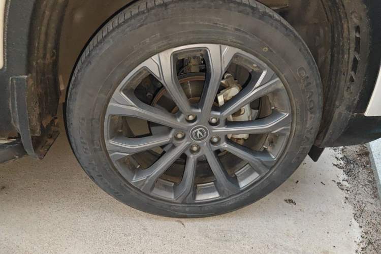 Used CHANGAN CS75 2022 Blue Whale Edition 1.5T DCT Prestige Model Right Front Wheel Hub