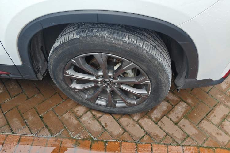 Used CHANGAN CS75 2022 Blue Whale Edition 1.5T DCT Prestige Model Right Front Wheel Hub