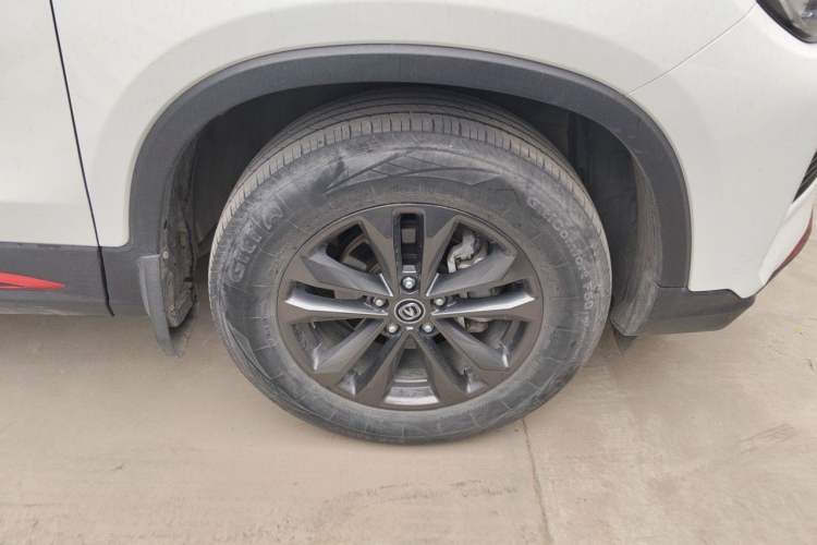 Used CHANGAN CS75 2022 Blue Whale Edition 1.5T Manual Elite Model Right Front Wheel Hub