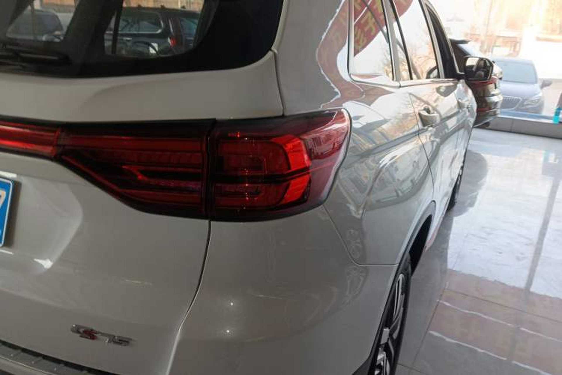 Used CHANGAN CS75 2022 Blue Whale Edition 1.5T DCT Luxury Model Right Rear Taillight