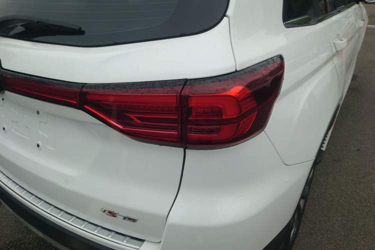 Used CHANGAN CS75 2022 Blue Whale Edition 1.5T DCT Prestige Model Right Rear Taillight