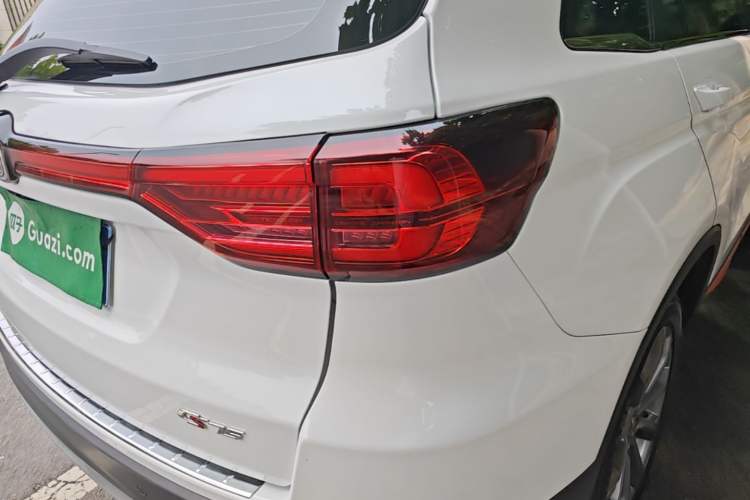 Used CHANGAN CS75 2022 Blue Whale Edition 1.5T DCT Prestige Model Right Rear Taillight