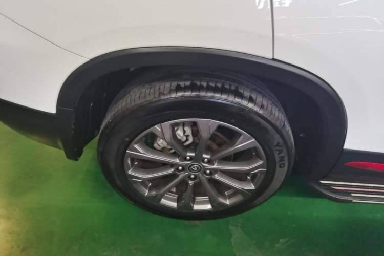 Used CHANGAN CS75 2022 Blue Whale Edition 1.5T DCT Prestige Model Right Rear Wheel Hub