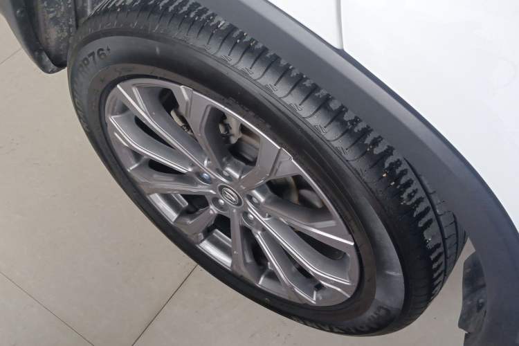 Used CHANGAN CS75 2022 Blue Whale Edition 1.5T DCT Prestige Model Right Rear Wheel Hub