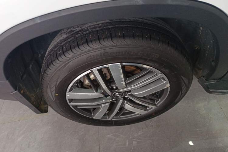 Used CHANGAN CS75 2022 Blue Whale Edition 1.5T DCT Luxury Model Right Rear Wheel Hub