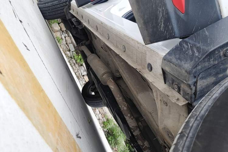 Used CHANGAN CS75 2022 Blue Whale Edition 1.5T DCT Prestige Model Right Side Sill