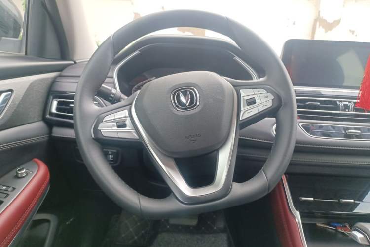 Used CHANGAN CS75 2022 Blue Whale Edition 1.5T DCT Luxury Model Steering Wheel