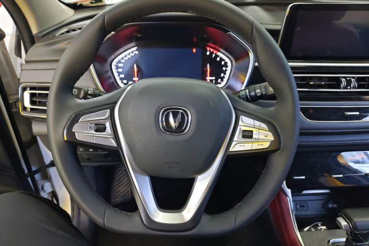 Used CHANGAN CS75 2022 Blue Whale Edition 1.5T DCT Luxury Model Steering Wheel