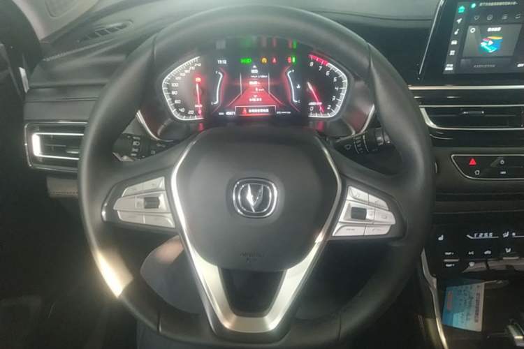 Used CHANGAN CS75 2022 Blue Whale Edition 1.5T DCT Prestige Model Steering Wheel