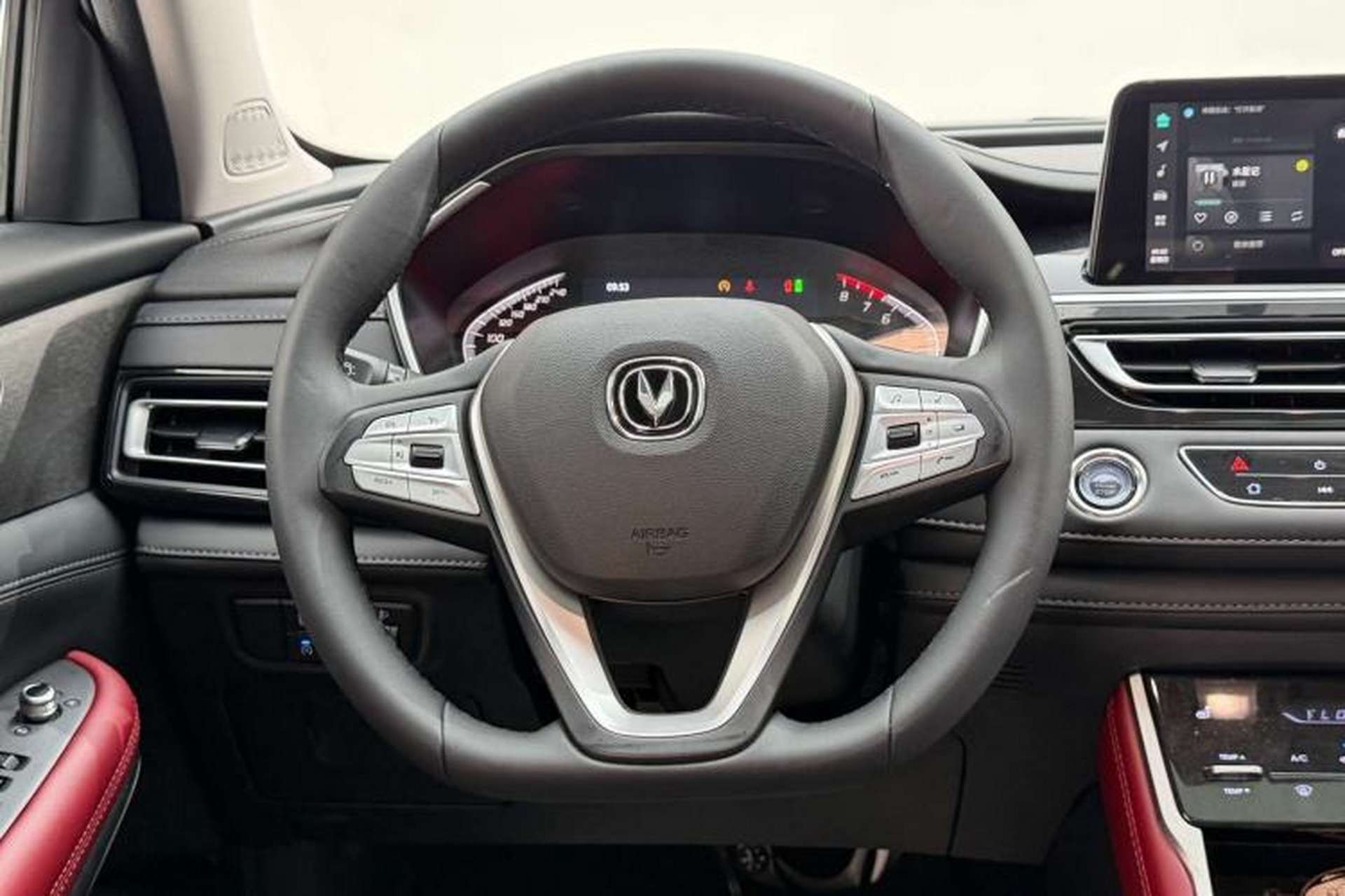 Used CHANGAN CS75 2022 Blue Whale Edition 1.5T DCT Prestige Model Steering Wheel