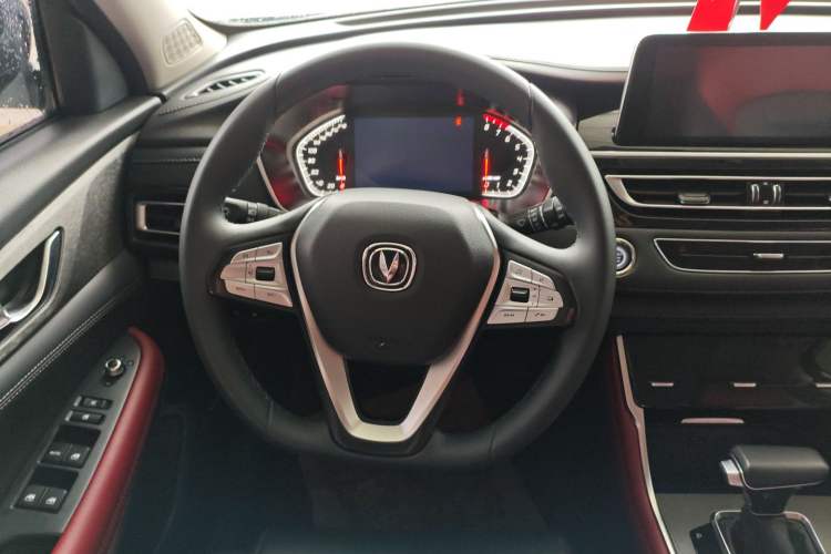 Used CHANGAN CS75 2022 Blue Whale Edition 1.5T DCT Prestige Model Steering Wheel