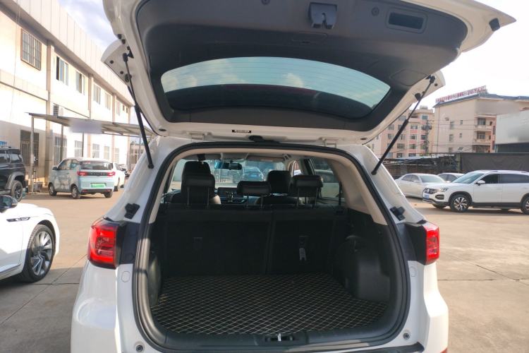 Used CHANGAN CS75 2022 Blue Whale Edition 1.5T Manual Elite Model Trunk