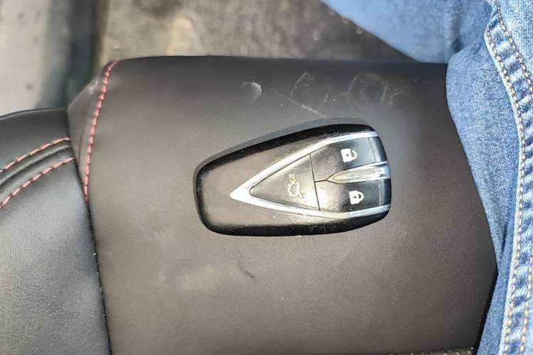 Used CHANGAN CS75 2022 Blue Whale Edition 1.5T DCT Luxury Model Vehicle Key