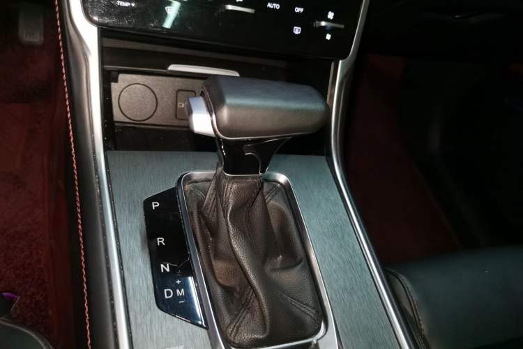 Used CHANGAN CS75 2023 Enjoy Edition 1.5T DCT Prestige Version Gear Lever