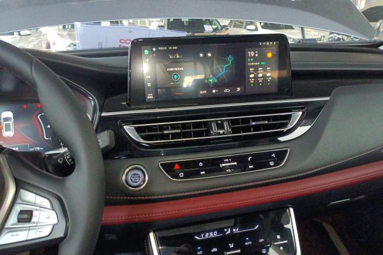 Used CHANGAN CS75 2023 Enjoy Edition 1.5T DCT Luxury Version Audio And AC Panel