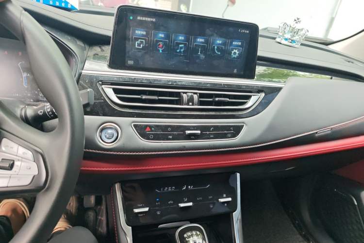 Used CHANGAN CS75 2023 Enjoy Edition 1.5T Manual Elite Model Audio And AC Panel