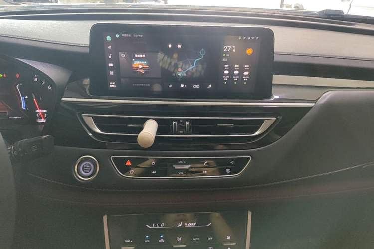 Used CHANGAN CS75 2023 Enjoy Edition 1.5T DCT Luxury Version Audio And AC Panel