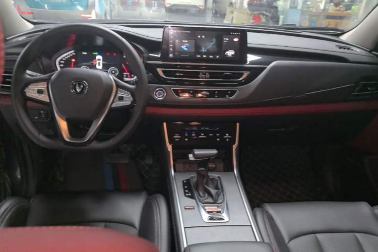 Used CHANGAN CS75 2023 Enjoy Edition 1.5T DCT Luxury Version Center Console