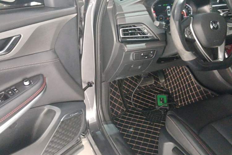Used CHANGAN CS75 2023 Enjoy Edition 1.5T DCT Luxury Version Driver Seat