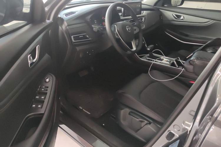 Used CHANGAN CS75 2023 Enjoy Edition 1.5T DCT Luxury Version Driver Seat