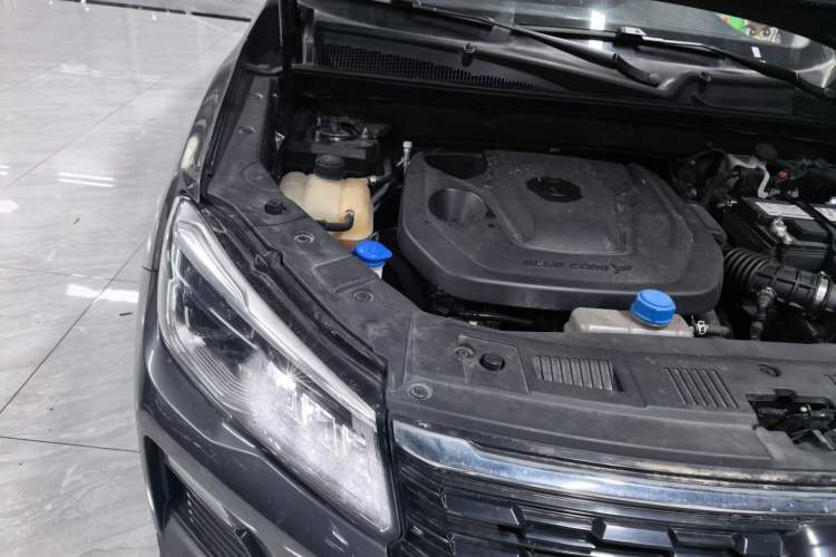 Used CHANGAN CS75 2023 Enjoy Edition 1.5T Manual Fashion Model Engine Bay Right