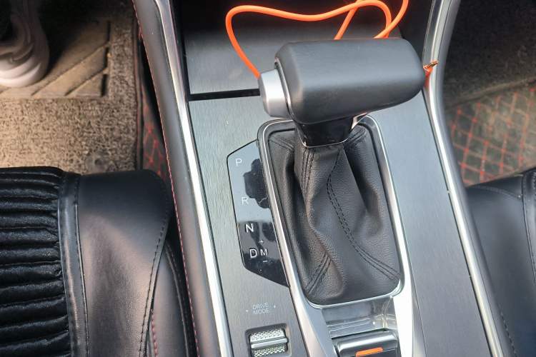Used CHANGAN CS75 2023 Enjoy Edition 1.5T DCT Prestige Version Gear Lever