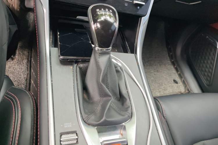 Used CHANGAN CS75 2023 Enjoy Edition 1.5T Manual Elite Model Gear Lever