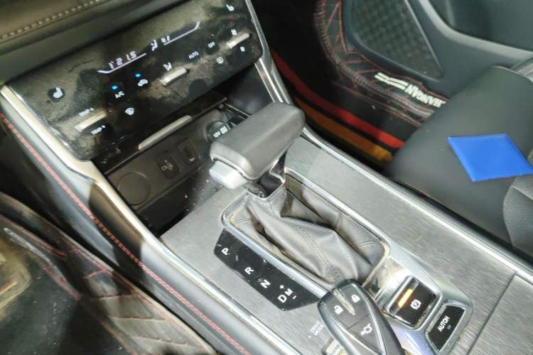 Used CHANGAN CS75 2023 Enjoy Edition 1.5T DCT Prestige Version Gear Lever