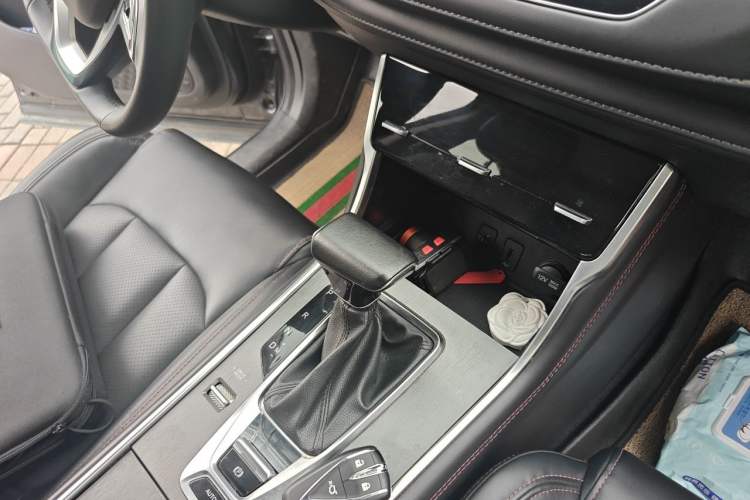 Used CHANGAN CS75 2023 Enjoy Edition 1.5T DCT Prestige Version Gear Lever