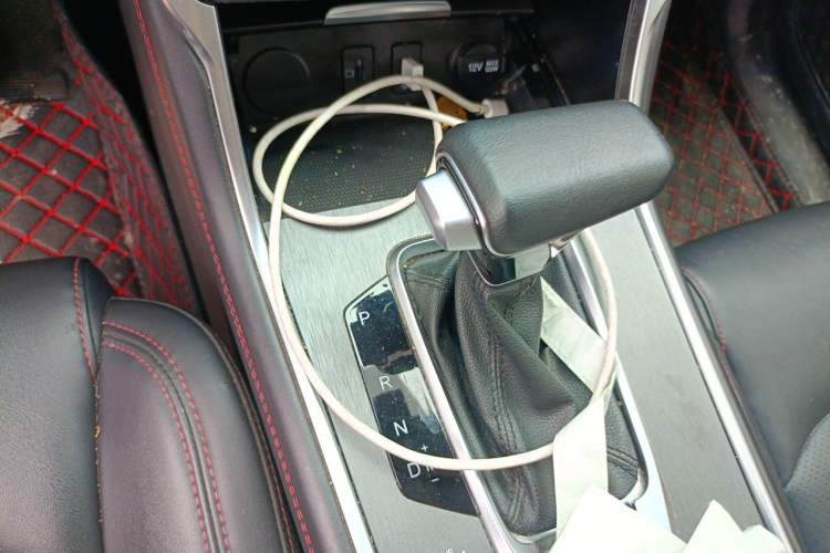 Used CHANGAN CS75 2023 Enjoy Edition 1.5T DCT Prestige Version Gear Lever