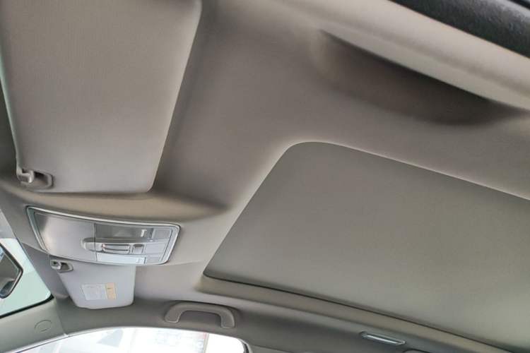 Used CHANGAN CS75 2023 Enjoy Edition 1.5T DCT Prestige Version Headliner