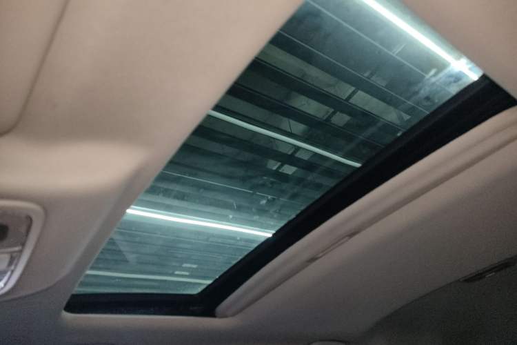 Used CHANGAN CS75 2023 Enjoy Edition 1.5T Manual Elite Model Headliner