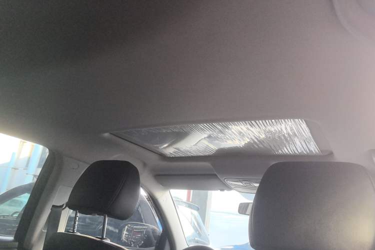 Used CHANGAN CS75 2023 Enjoy Edition 1.5T DCT Luxury Version Headliner