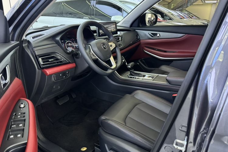 Used CHANGAN CS75 2023 Enjoy Edition 1.5T DCT Prestige Version Interior 2