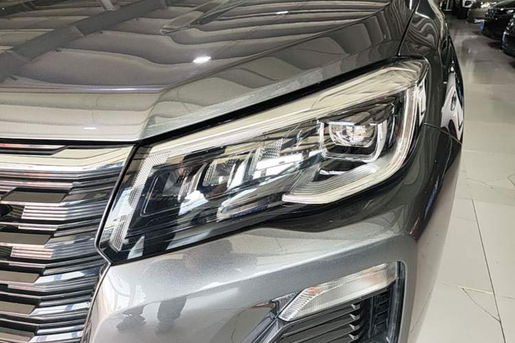 Used CHANGAN CS75 2023 Enjoy Edition 1.5T DCT Luxury Version Left Front Headlight