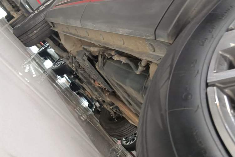 Used CHANGAN CS75 2023 Enjoy Edition 1.5T DCT Luxury Version Left Side Sill