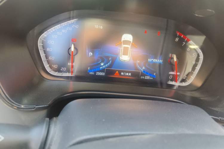 Used CHANGAN CS75 2023 Enjoy Edition 1.5T DCT Luxury Version Odometer Close Up
